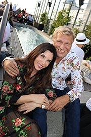 Alexandra Polzin, Gerhard Leinauer @ buffet Kull bar Rooftop Pop Up auf zwei Ebenen vom 01.-17.08.2019 auf der Hoch5 Dachterrasse am Ostbahnhof